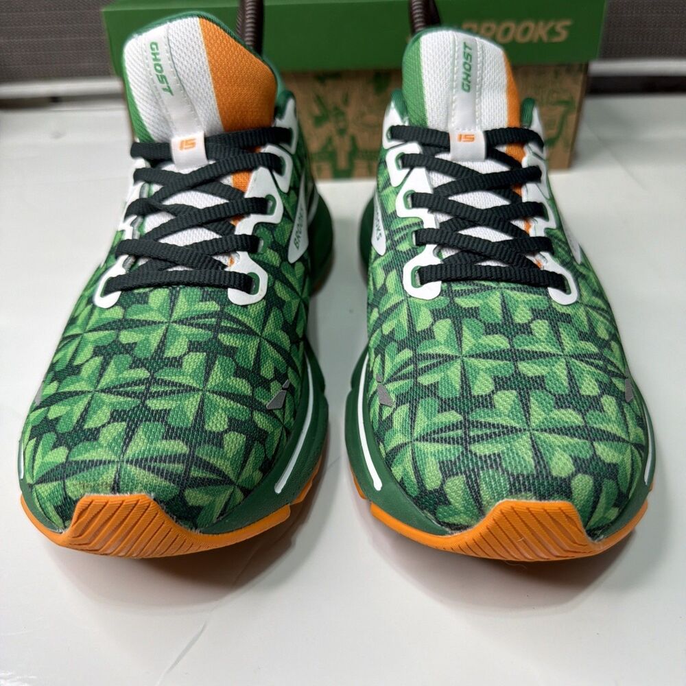 Rare Brooks Ghost 15 Run Lucky St. Patrick’s Day Shamrocks Women’s Size 9 EUC! - Picture 3 of 8